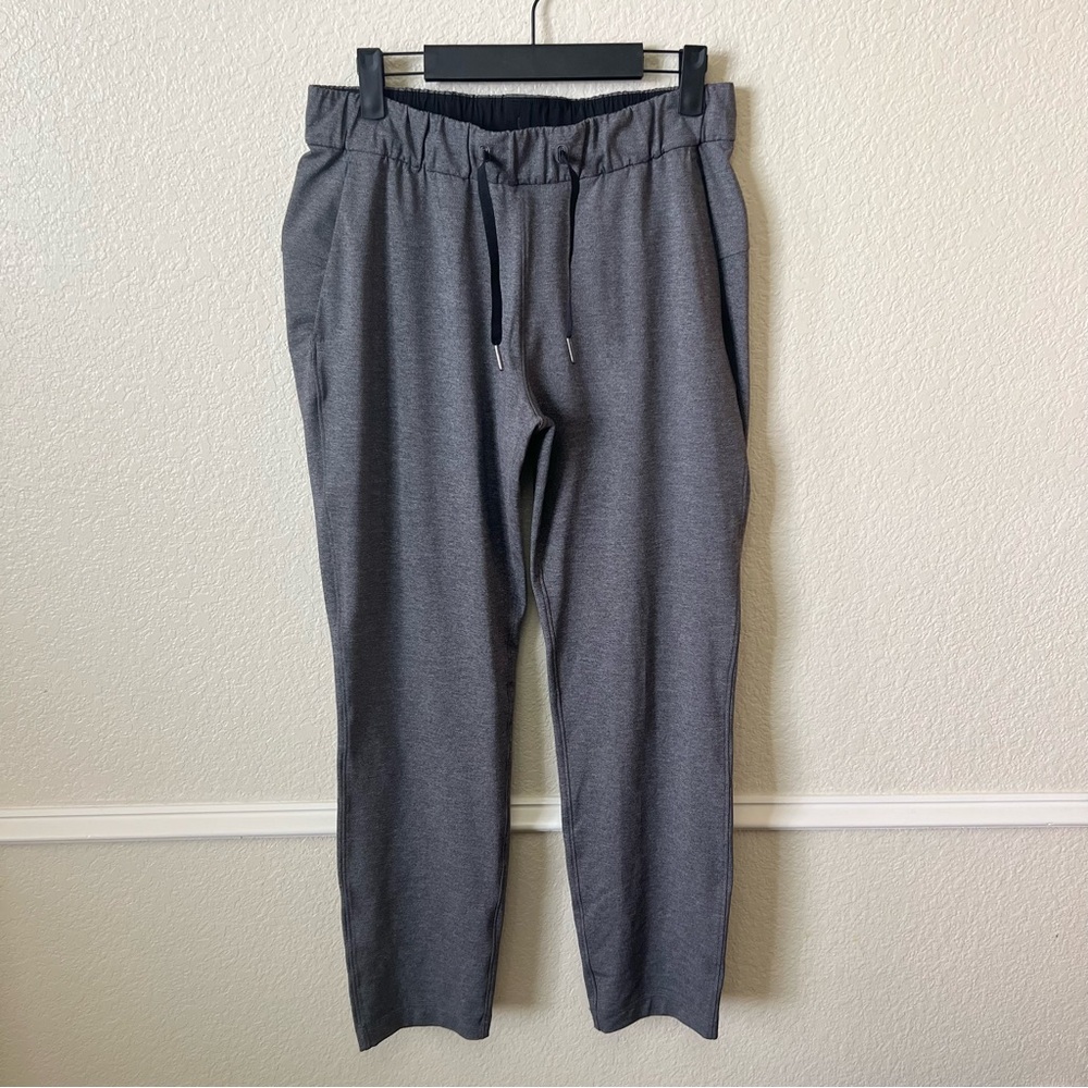 LULULEMON On The Fly Pant 28" Heathered Grey Womens 6 / Small Athletic Workout